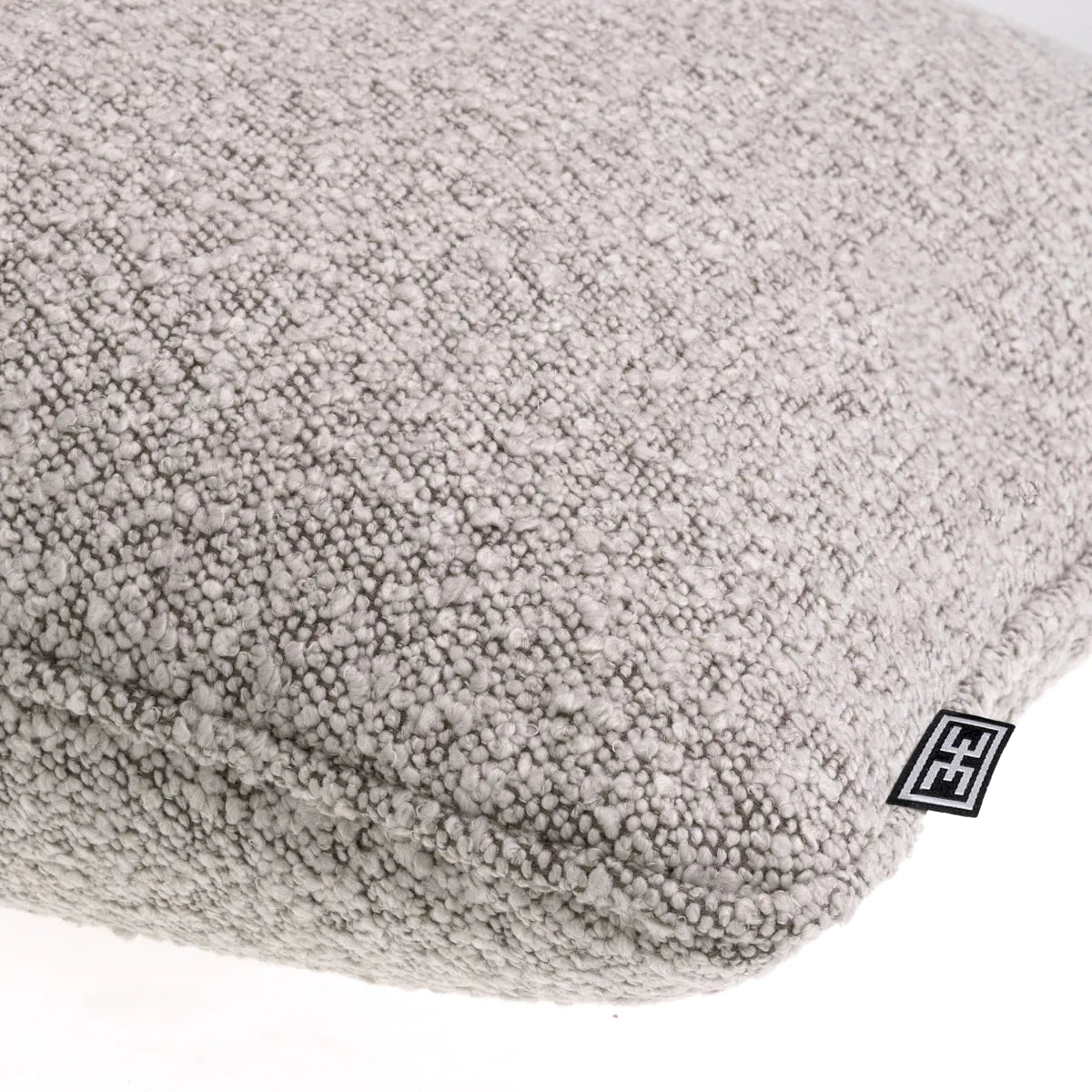 Cushion Bouclé L