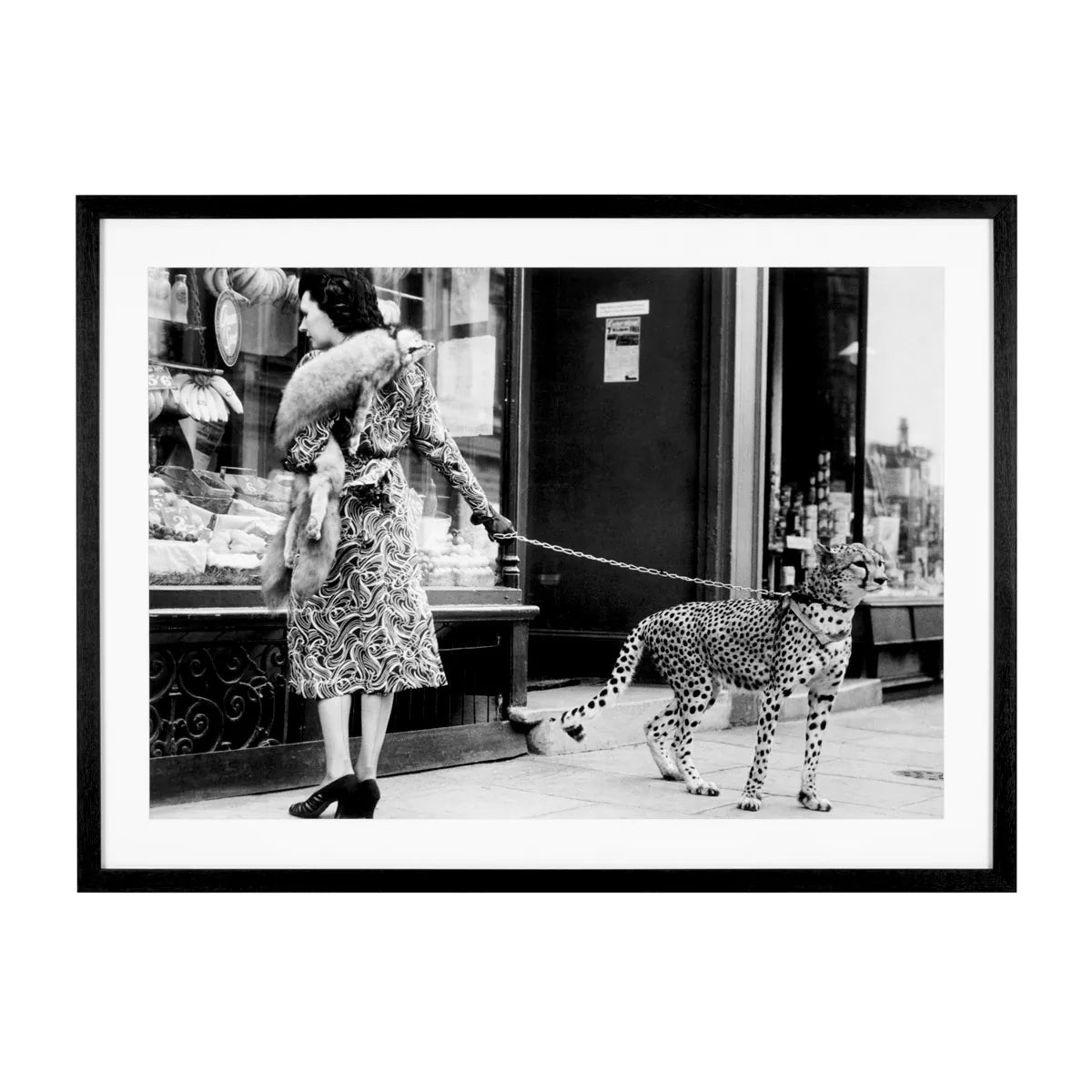 Print Elegant Woman with Cheetah
