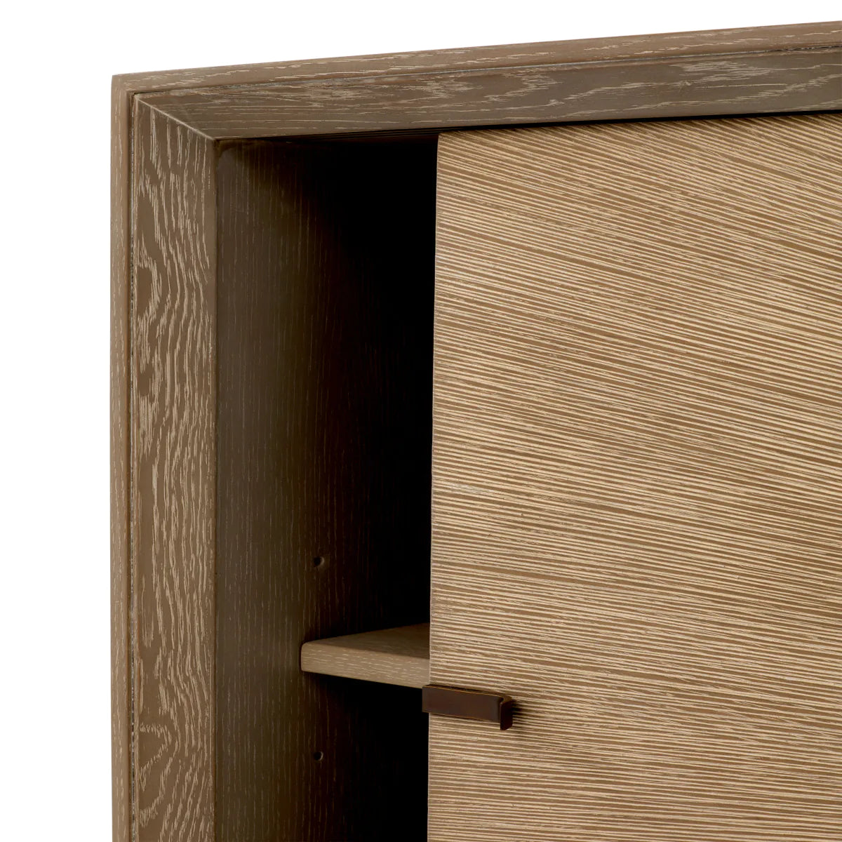 Dresser Lazarro