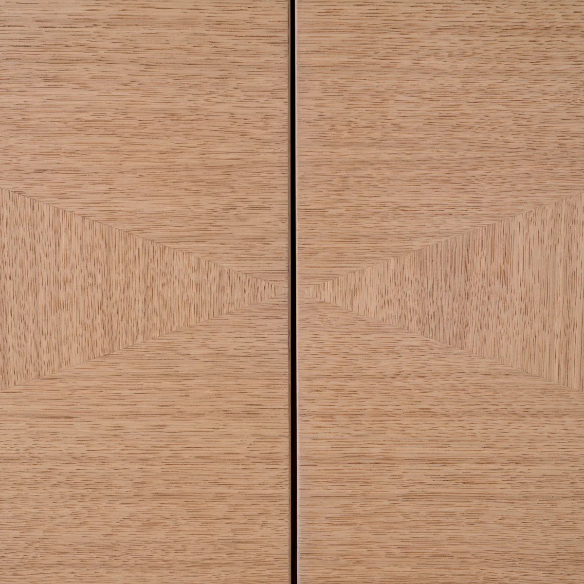 Dresser Sonesta